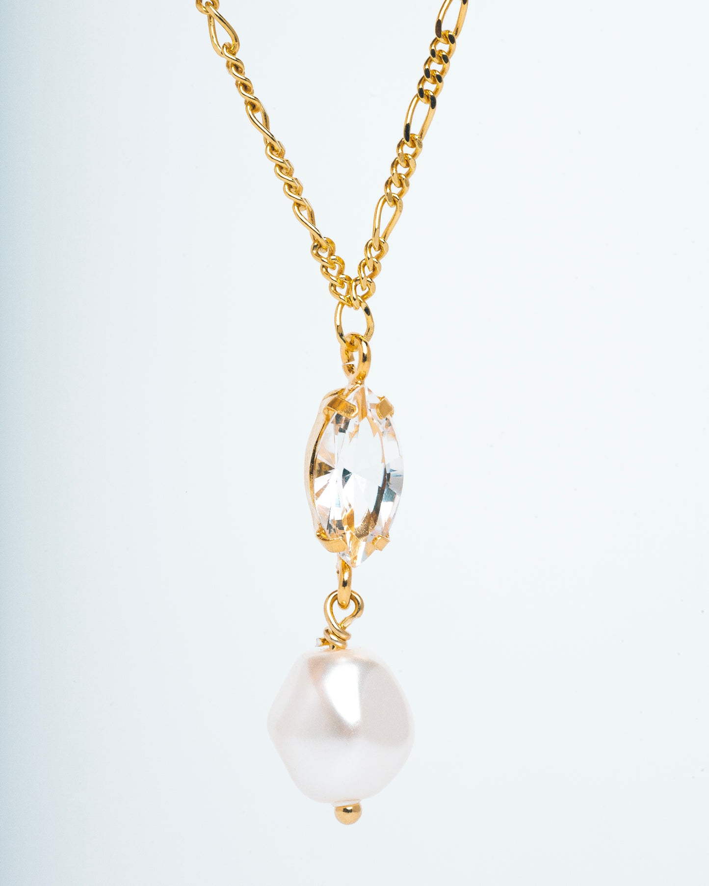 MAYA SHORT NECKLACE - Pearl with clear Crystal