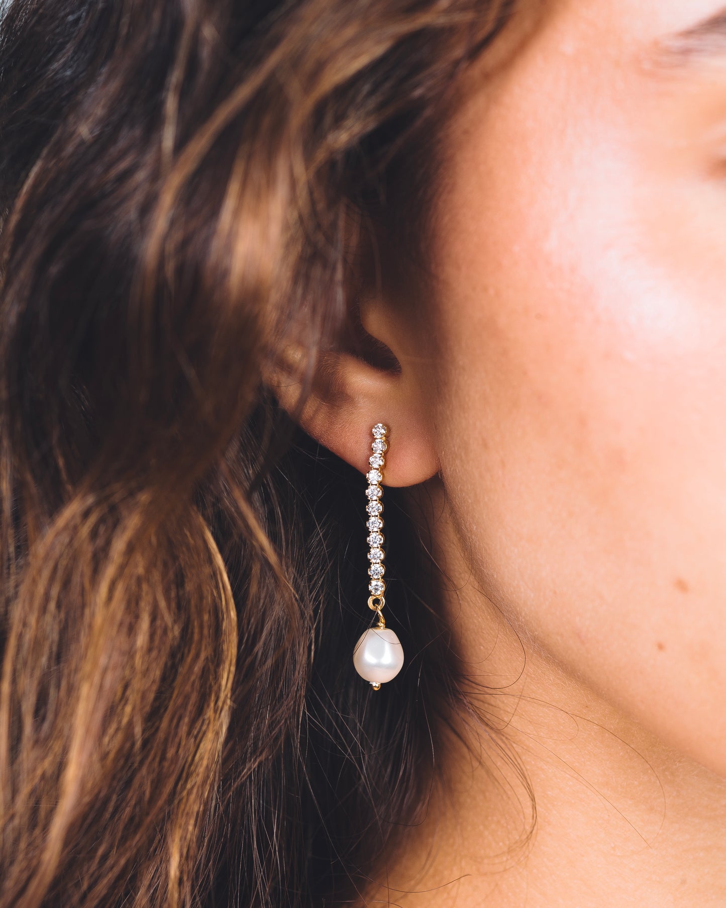 IFEYA EARRING - Pearls with clear Crystals